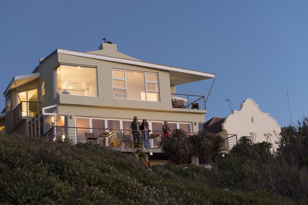 Whalesong Lodge Gansbaai Esterno foto