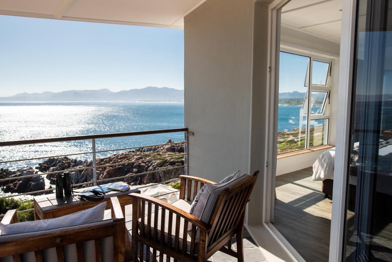 Whalesong Lodge Gansbaai Esterno foto