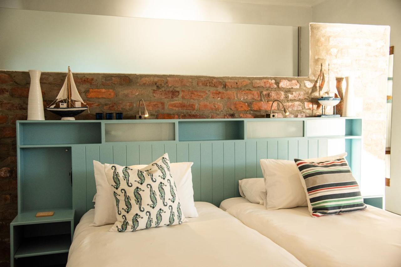 Whalesong Lodge Gansbaai Esterno foto