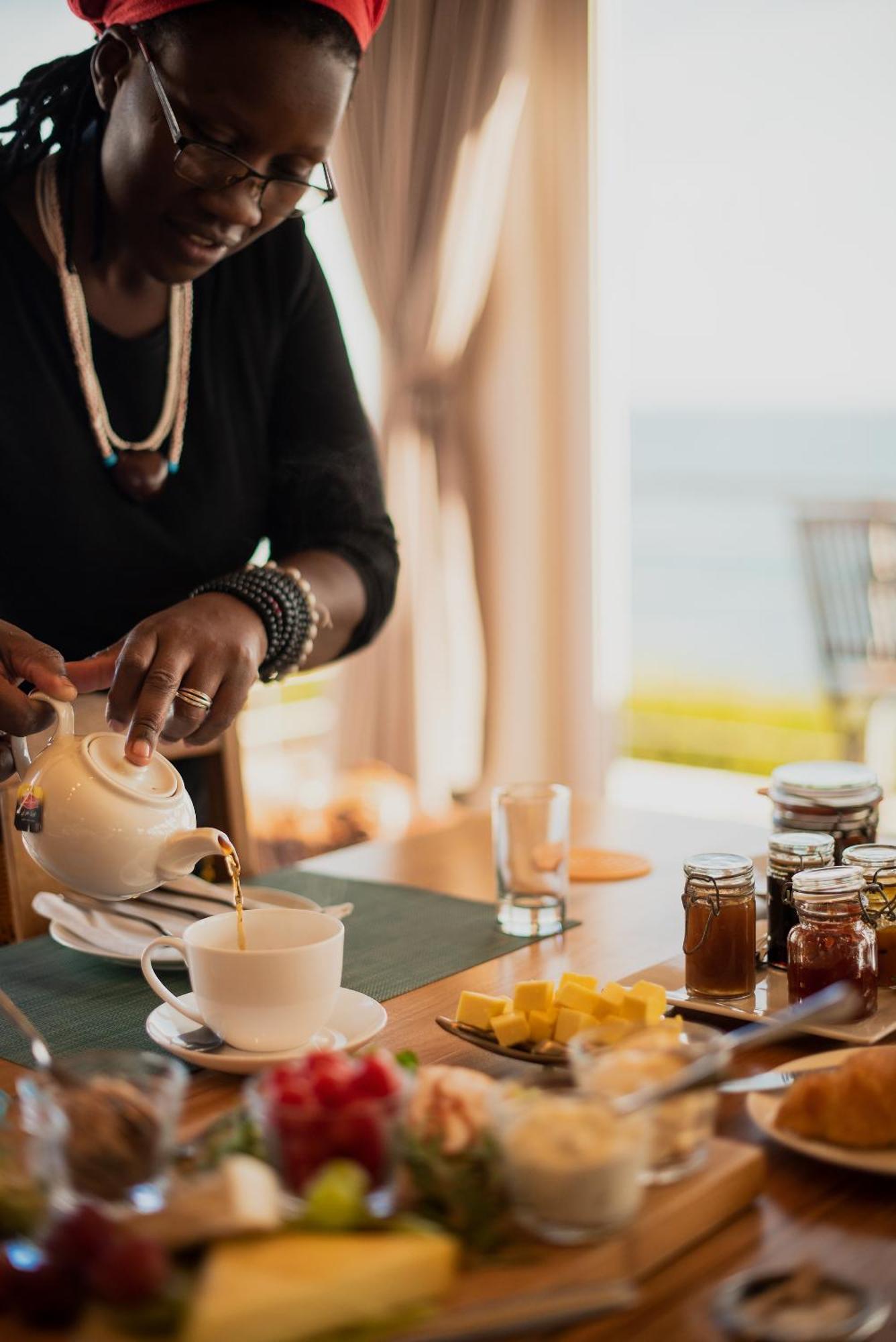 Whalesong Lodge Gansbaai Esterno foto
