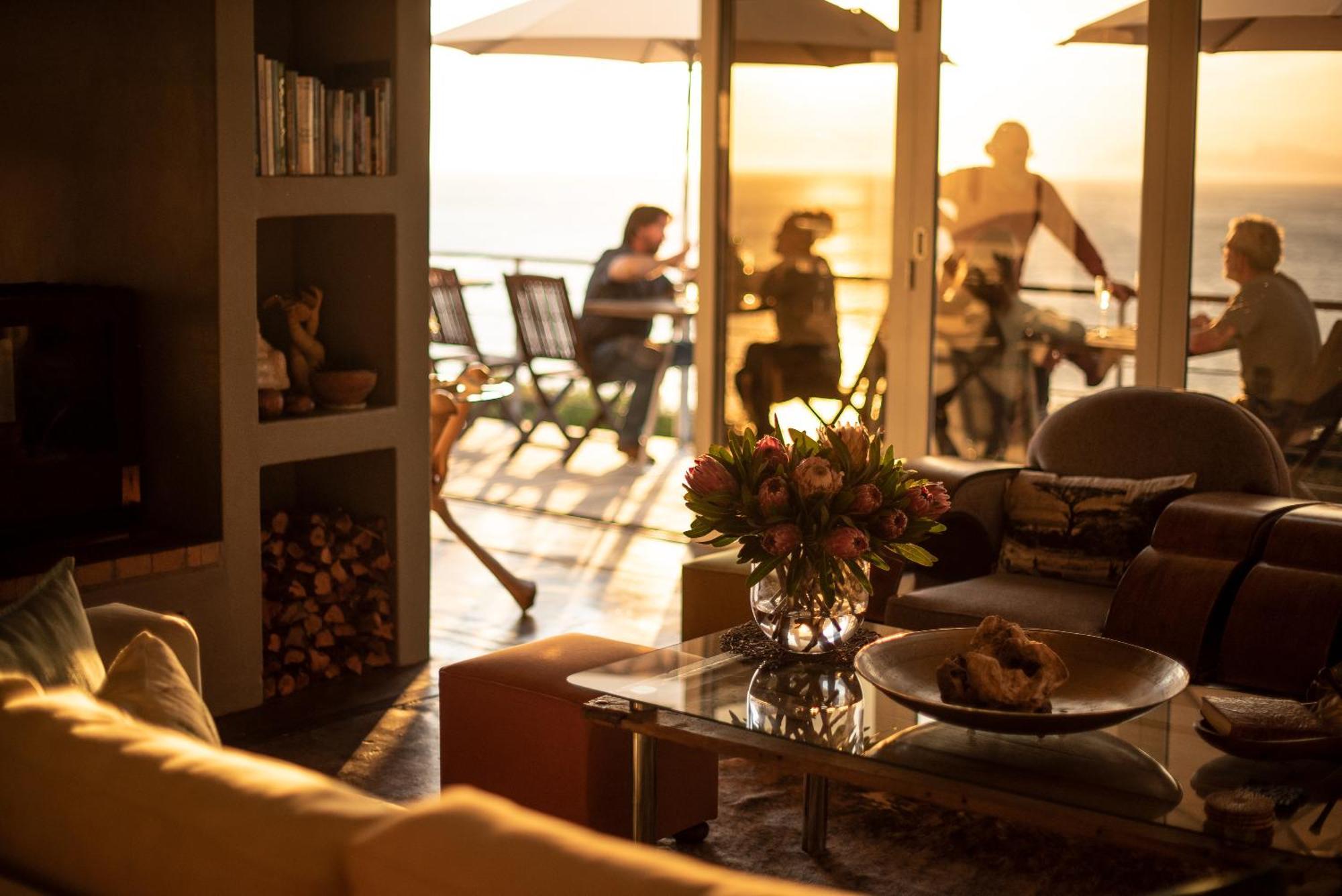 Whalesong Lodge Gansbaai Esterno foto