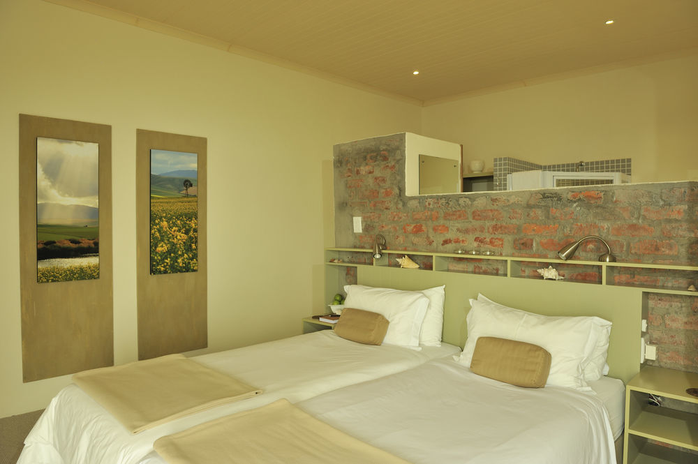 Whalesong Lodge Gansbaai Esterno foto