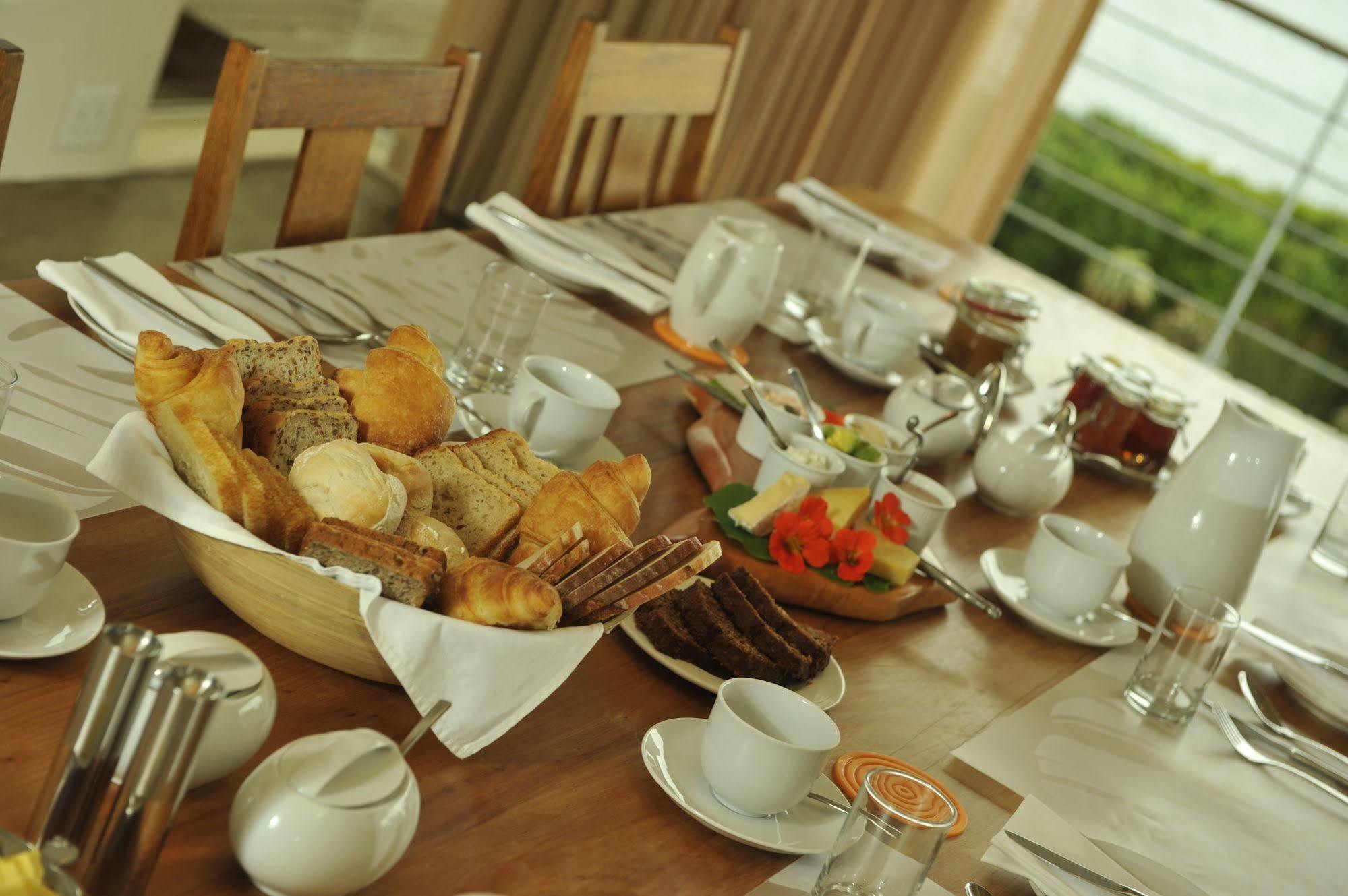 Whalesong Lodge Gansbaai Esterno foto